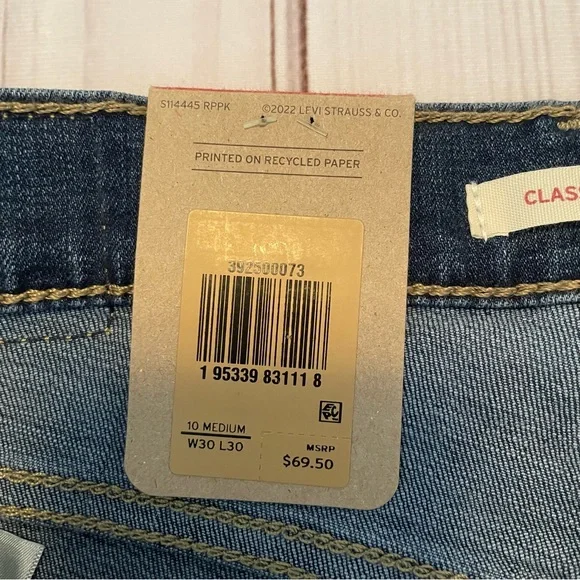 Levi's Classic Straight Jeans Women’s 10 Blue (W30 L30) Mid Rise Hypersoft Denim - Picture 9 of 14